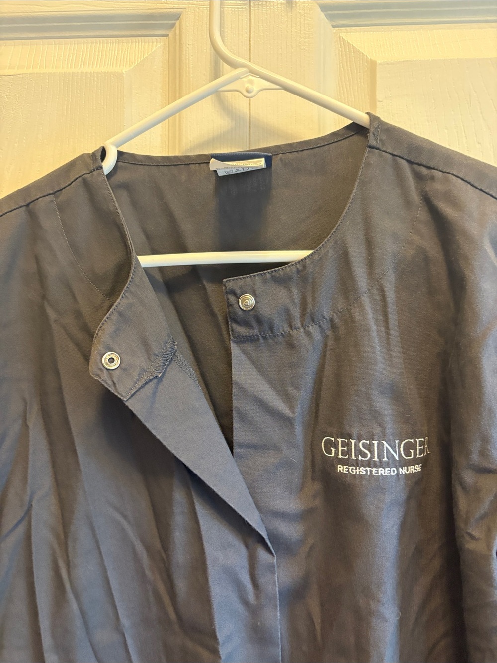 Cherokee Utility Jacket in Dark Gray - Picture 4 of 9